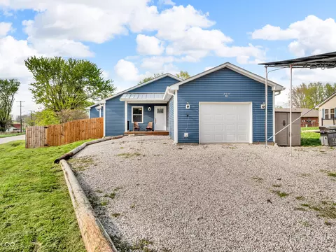 309 Lincoln Ave, Cloverdale, IN 46120