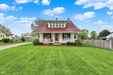 429 E Main St, Whiteland, IN 46184