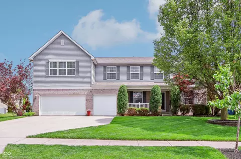 19248 Searay Dr, Noblesville, IN 46060