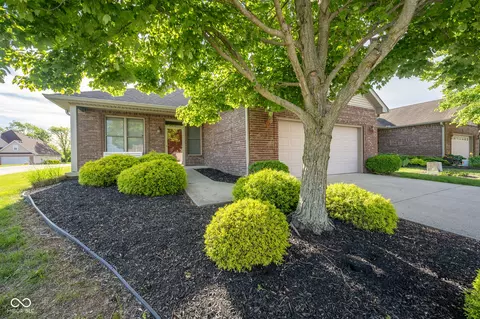 476 Glenview Dr, Greencastle, IN 46135