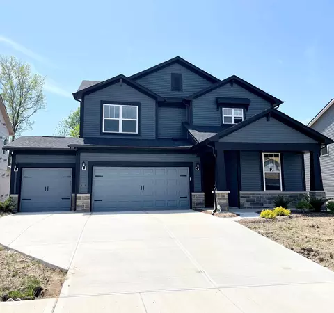 6833 Seabiscuit Rd, Whitestown, IN 46075