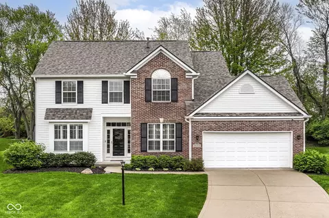 10524 Hawks Ridge Ct, Fishers, IN 46037