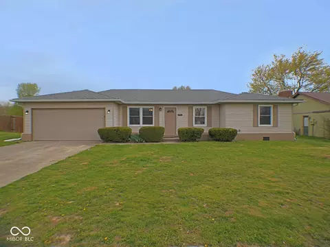 1314 Brookside Dr S, Columbus, IN 47201
