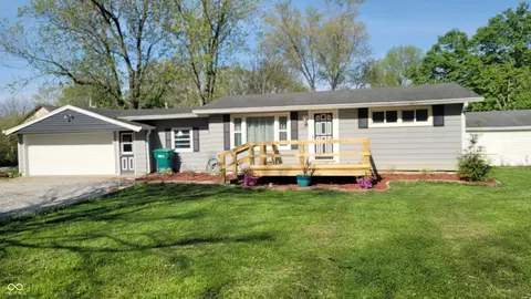 5831 Aho Dr, Avon, IN 46123