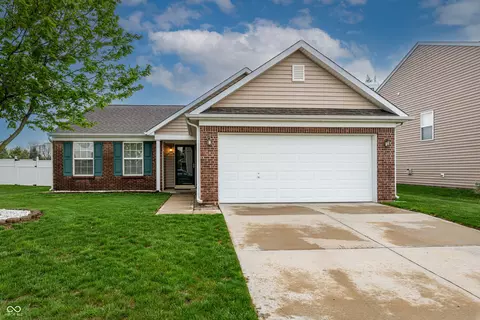 2260 Quarter Path Rd, Cicero, IN 46034