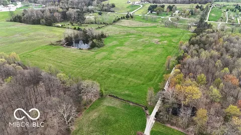 8340 S Private Road 235 S, Commiskey, IN 47227