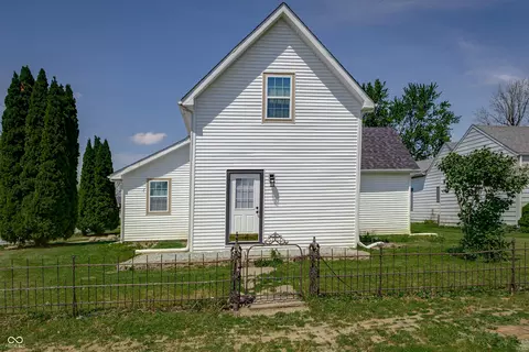 2402 N B St, Elwood, IN 46036