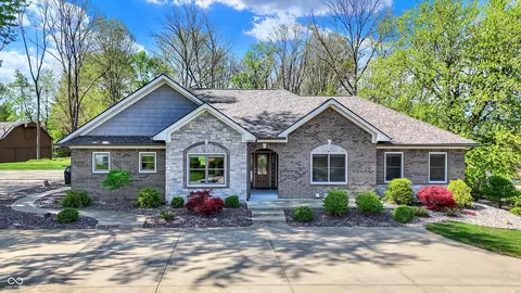6149 W Olive Branch Rd, Greenwood, IN 46143