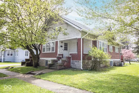 300 E 2nd St, Sheridan, IN 46069