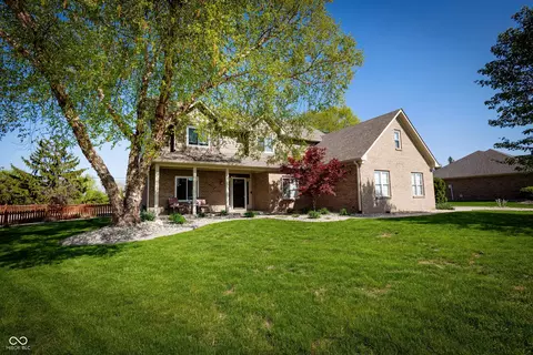 7926 White Pine Dr, Avon, IN 46123