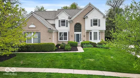 9656 Loganberry Ln, Indianapolis, IN 46256