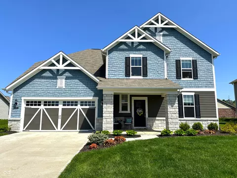 2075 Longford Ln, Avon, IN 46123