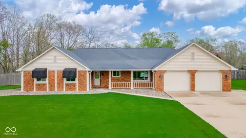 310 Edgewood Pl E, Anderson, IN 46011