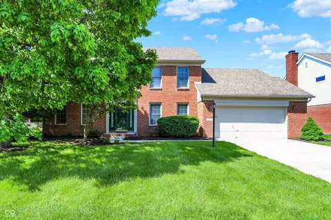 10746 Gateway Dr, Fishers, IN 46037