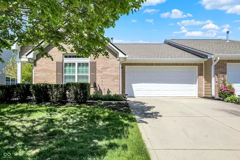 10992 Chapel Woods Blvd S, Noblesville, IN 46060