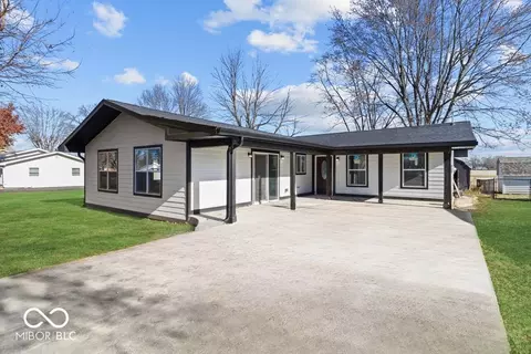 804 S Albany St, Selma, IN 47383