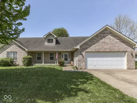 1858 Jenny Dr, Martinsville, IN 46151