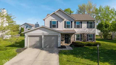 950 Hearthside Dr, Brownsburg, IN 46112