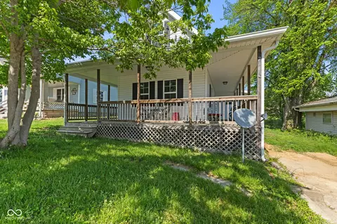 230 Hoosier Ave, Oolitic, IN 47451