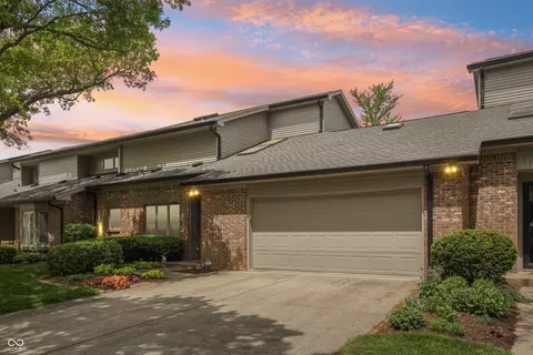 1030 Stratford Hall #17-3, Indianapolis, IN 46260