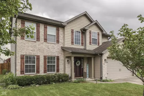 1015 Supernova Dr, Franklin, IN 46131