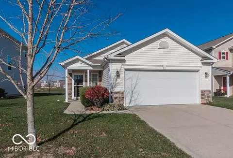 5770 Weeping Willow Pl, Whitestown, IN 46075