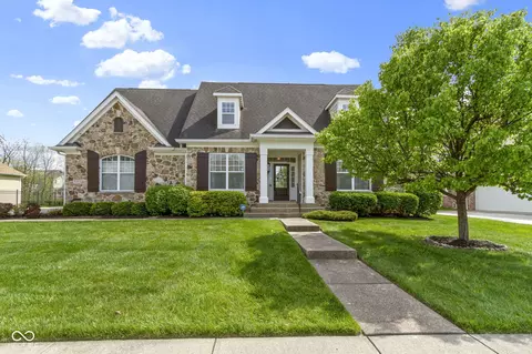 3965 Andretti Dr, Zionsville, IN 46077