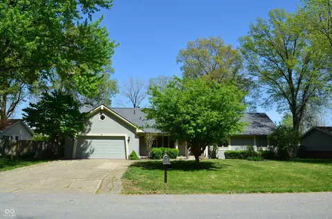 931 Beech Dr, Greenwood, IN 46142