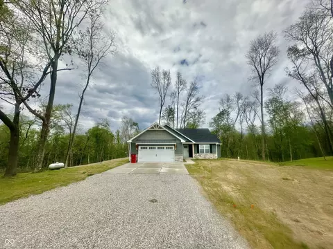 114 Red Oak Ln, Covington, IN 47932