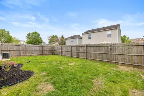 Exterior - 9307 W Dockside Cir, Pendleton, IN 46064 photo 5 of 5