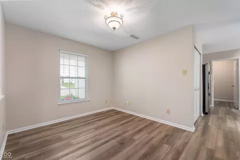 9454 W Canoe Trl, Pendleton, IN 46064 photo 5
