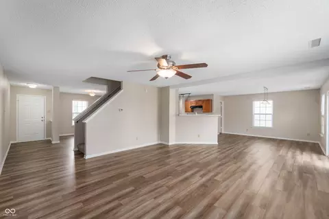 9454 W Canoe Trl, Pendleton, IN 46064 photo 6