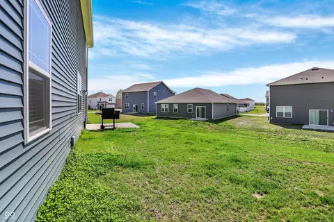 Exterior - 2972 W Patchwork Dr, Monrovia, IN 46157 photo 7 of 7