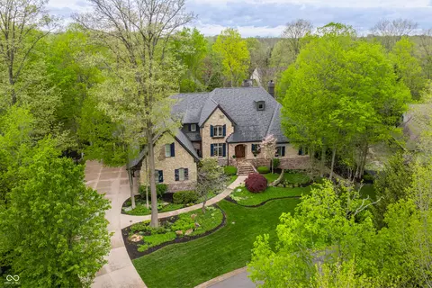 9312 Sullivan Pl, Zionsville, IN 46077