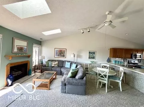 Living - 1948 Waters Edge Dr, Bloomington, IN 47401 photo 2 of 3