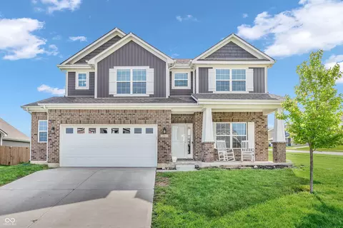 2261 Shadow Trace Way, Greenwood, IN 46143