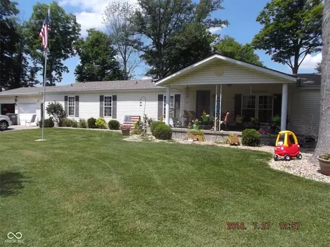 426 W Shoshoni Trl, New Castle, IN 47362