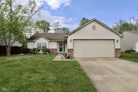 10688 Ashview Dr, Fishers, IN 46038