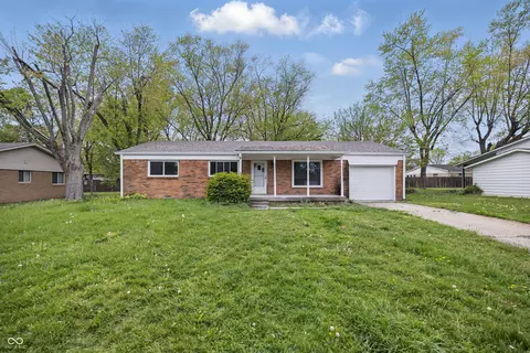1116 Heatherwood Dr, Indianapolis, IN 46241