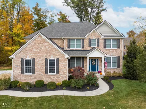 6532 W Silverthorne Dr, Mccordsville, IN 46055