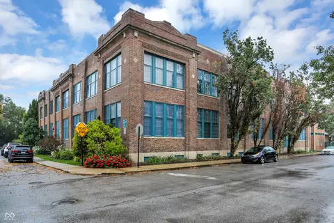 735 Lexington Ave #27, Indianapolis, IN 46203