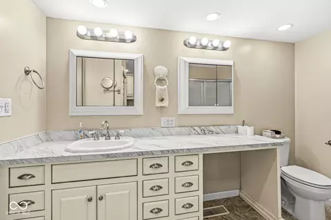 Bath - 315 W High St, Pendleton, IN 46064 photo 1 of 4