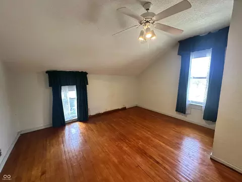 Bedroom - 315 W High St, Pendleton, IN 46064 photo 3 of 5