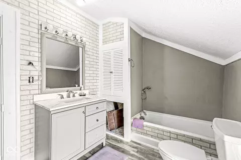 Bath - 315 W High St, Pendleton, IN 46064 photo 4 of 4