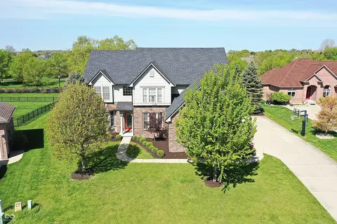 5942 Tioga Ct, Bargersville, IN 46106