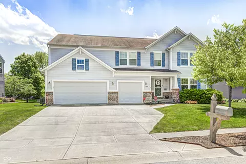 11121 Godfrey Dr, Noblesville, IN 46060