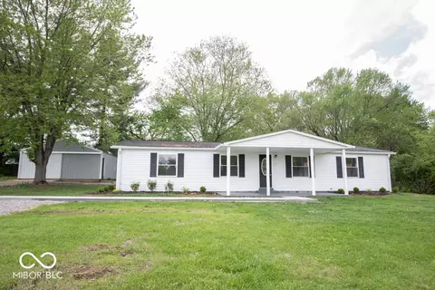 421 3rd St, North Vernon, IN 47265
