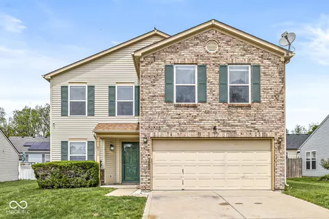 8910 Youngs Creek Ln, Indianapolis, IN 46113