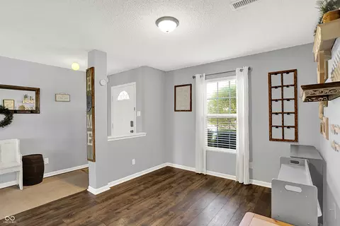9557 W Lantern Ln, Pendleton, IN 46064 photo 5