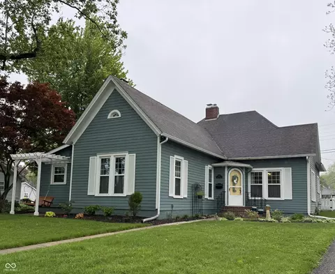1567 Logan St, Noblesville, IN 46060
